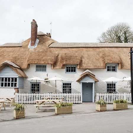 Castle Inn ウェスト・ラルワース エクステリア 写真